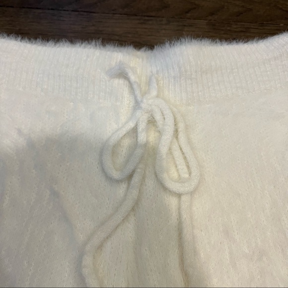 NWT Fuzzy Drawstring Comfy Shorts - Picture 6 of 9